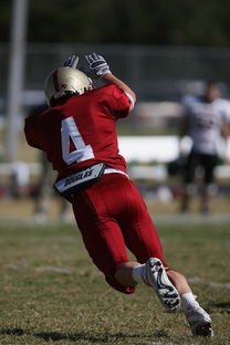 开云在线登入-英超球队基于位置热力图优化压迫式防守区域控制，英超球队战术